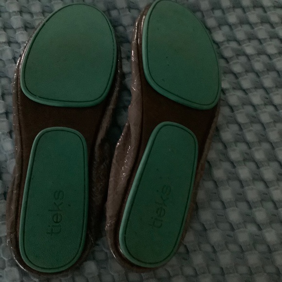 Gray Tieks - Picture 4 of 4